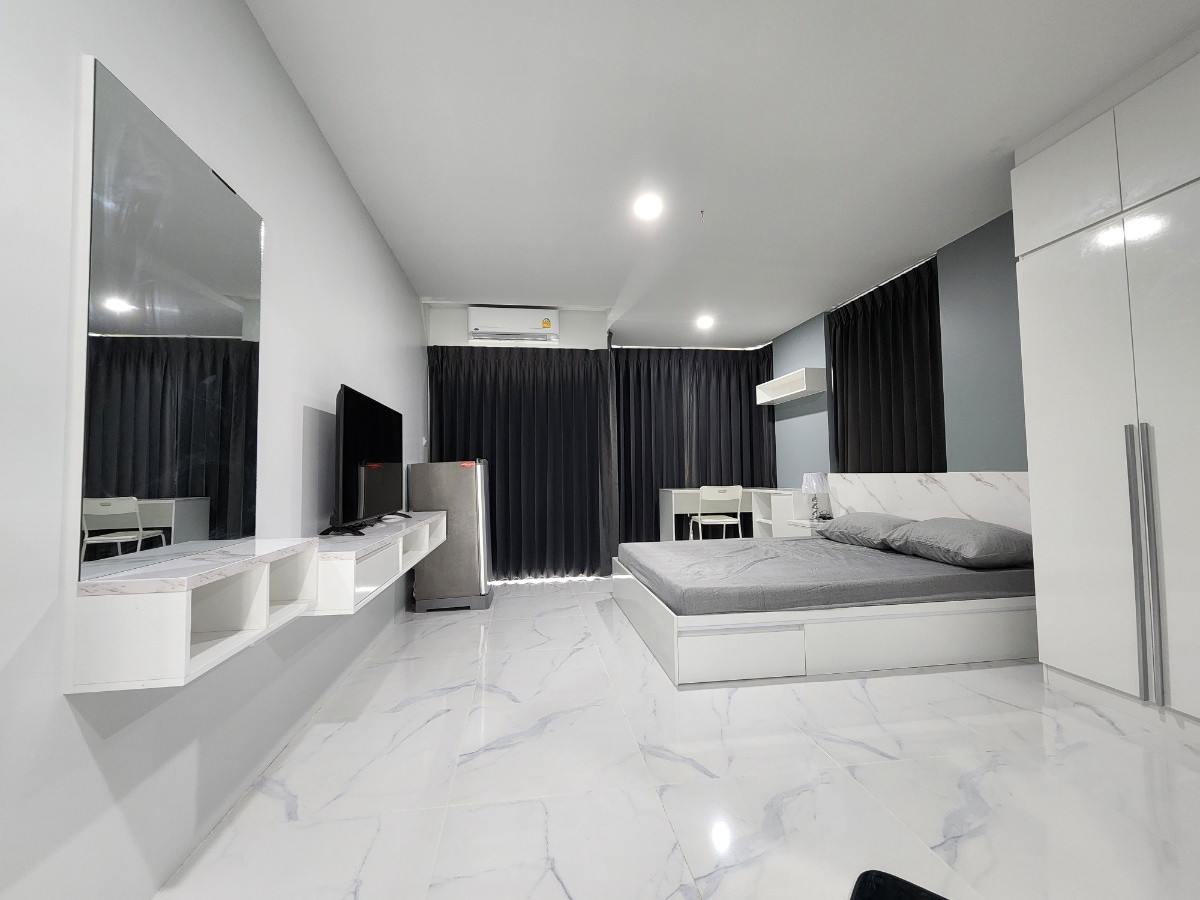 Condo · Bang Phli, samut_prakan — photo 1