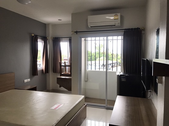 1 Bed Condo — photo 4