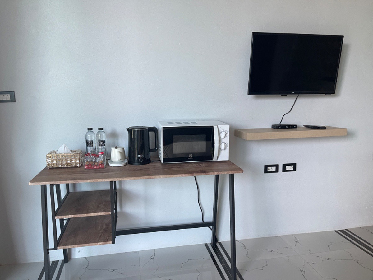 1 Bed Condo — photo 5