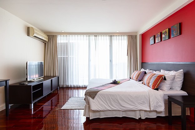 1 Bed Condo · Bang Rak, bangkok — photo 1