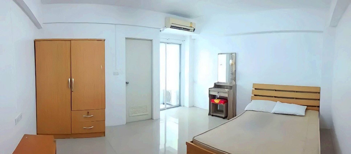 Condo · Bangkok Noi, bangkok — photo 2