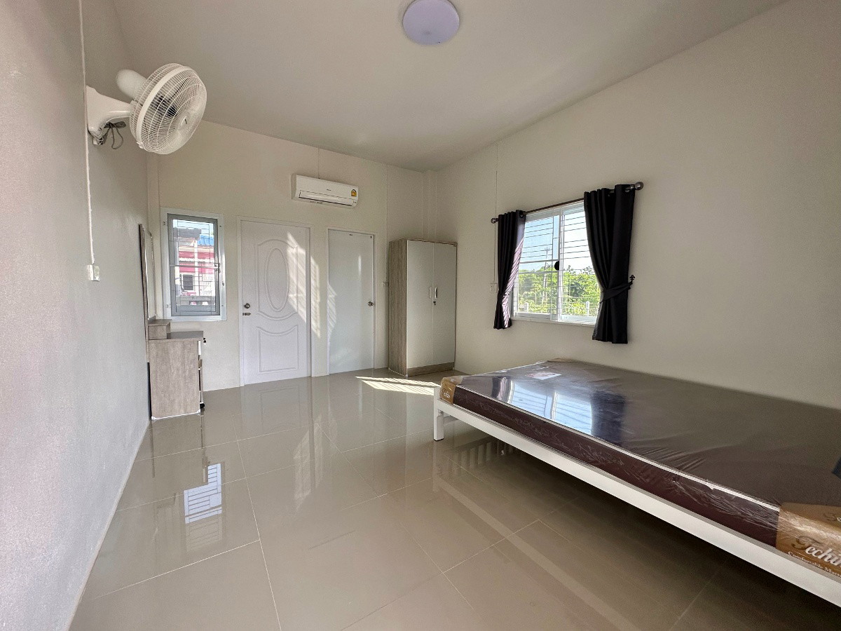 Condo — photo 1