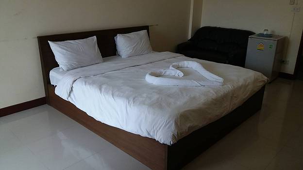 1 Bed Condo — photo 2