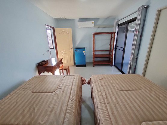 1 Bed Condo — photo 3