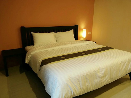 1 Bed Condo — photo 2