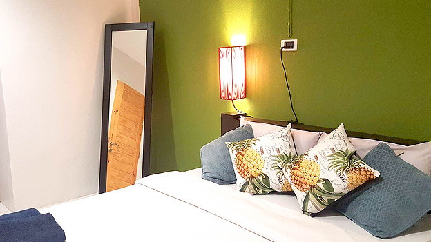 Condo — photo 1