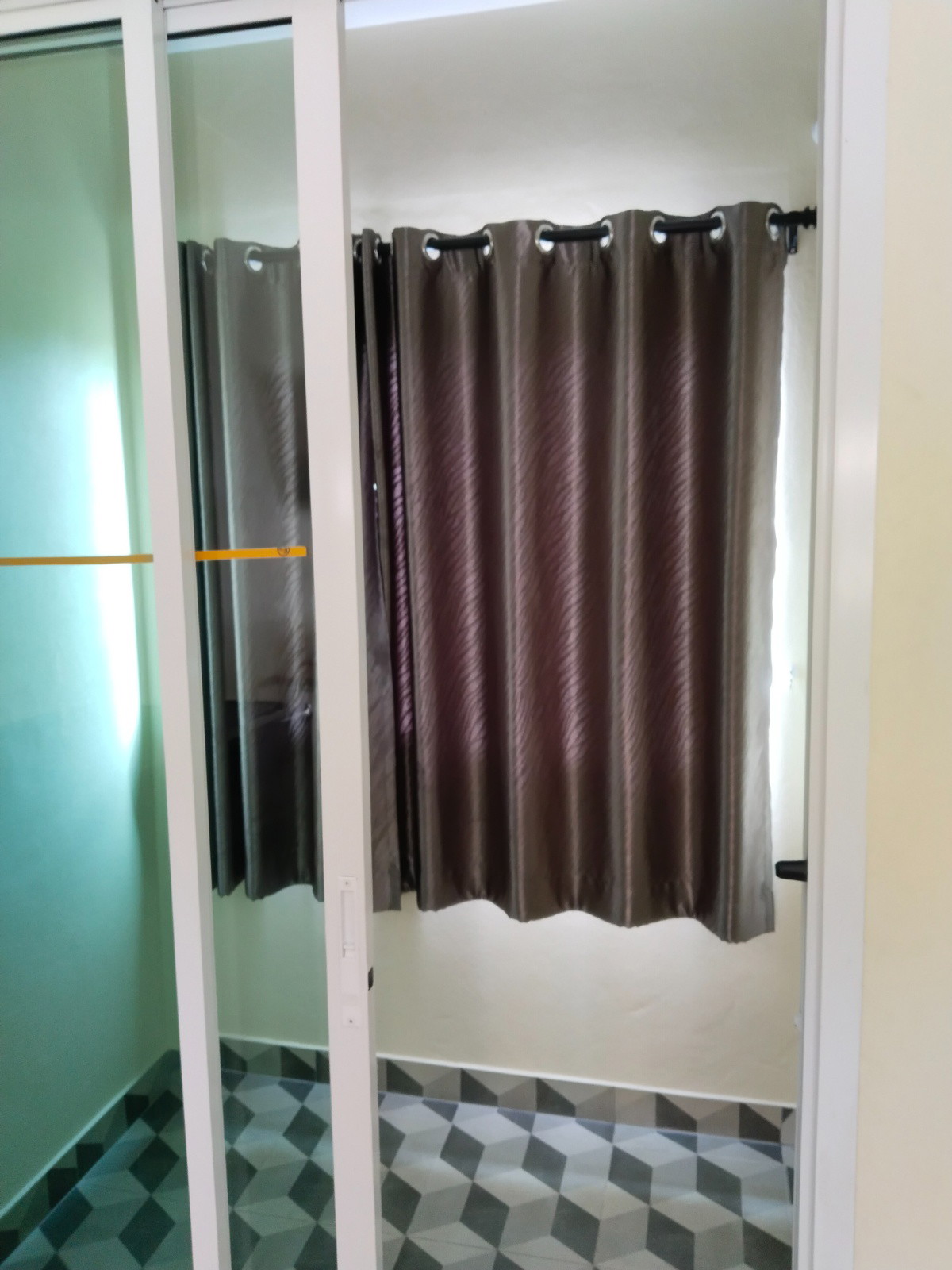 1 Bed Condo — photo 2