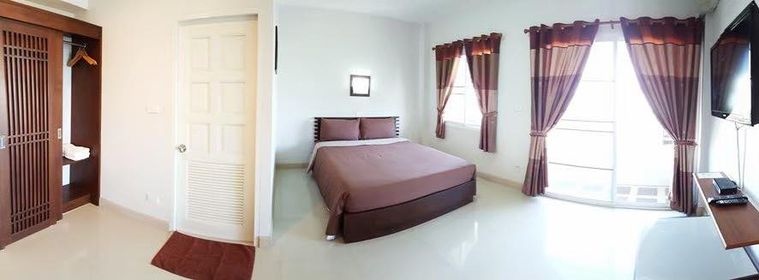 Condo — photo 2