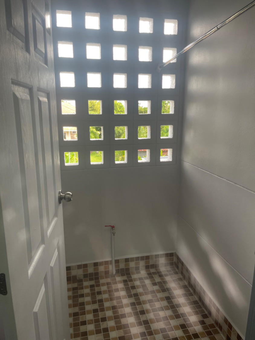 1 Bed Condo — photo 3