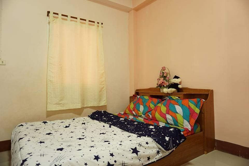 1 Bed Condo — photo 2
