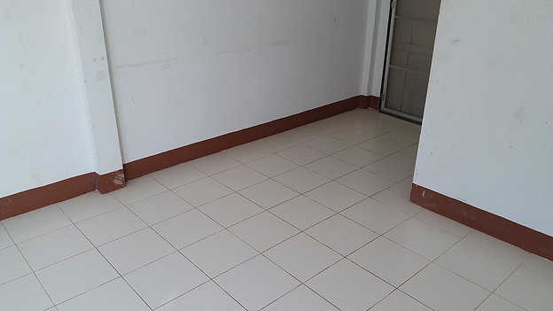 1 Bed Condo — photo 2