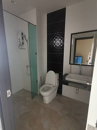 1 Bed Condo — photo 2