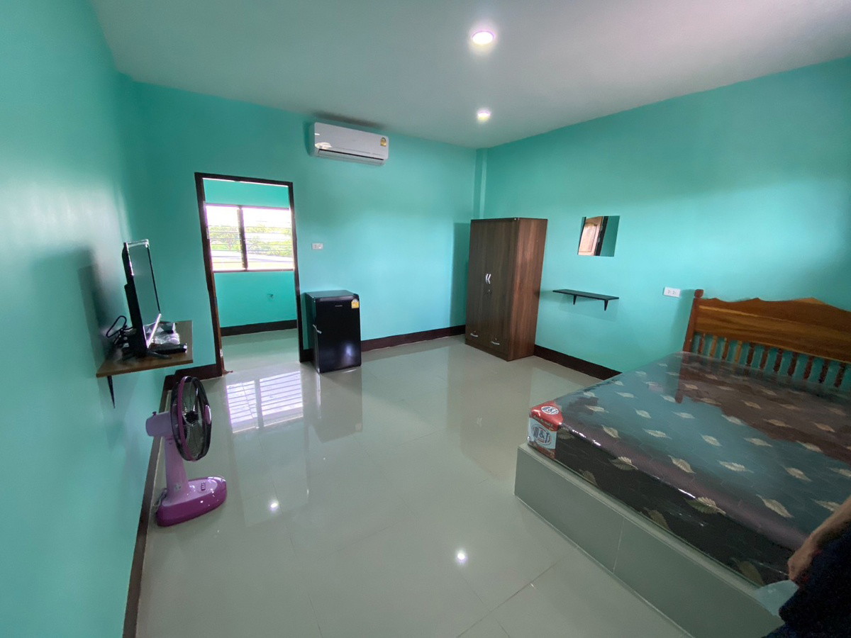 1 Bed Condo — photo 1