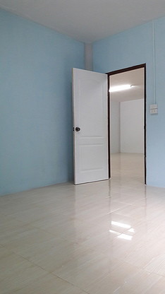 1 Bed Condo — photo 2