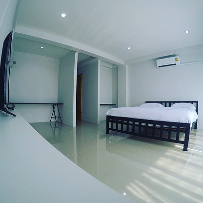 Yong Unitz — photo 1