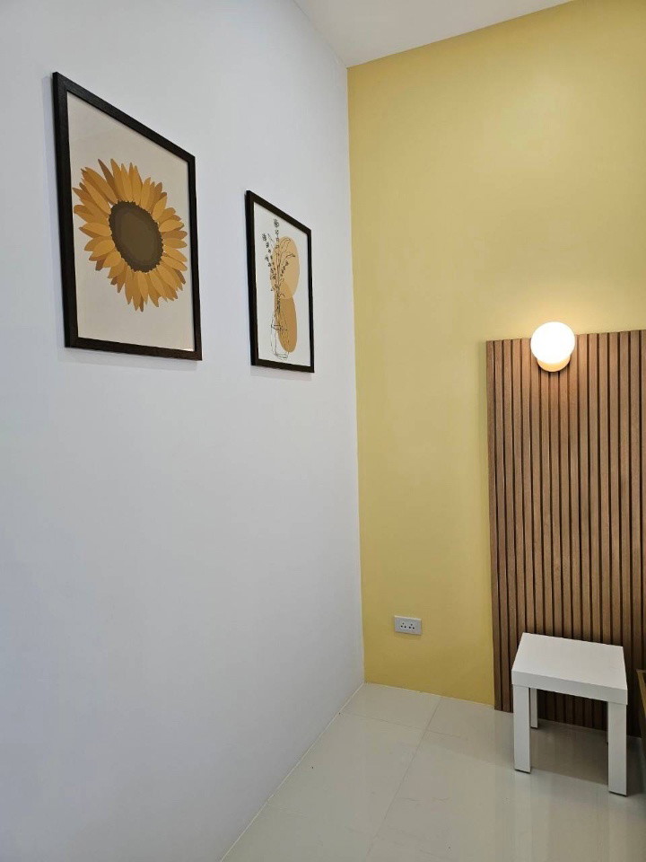 1 Bed Condo — photo 1