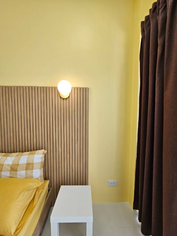 1 Bed Condo — photo 2