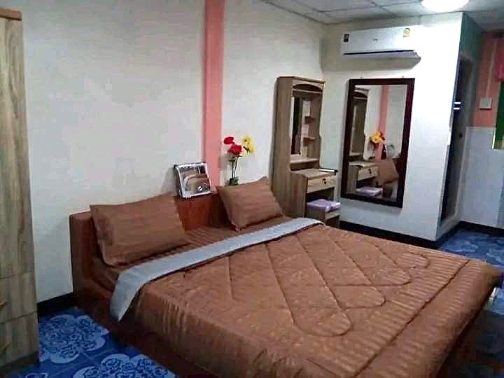 1 Bed Condo — photo 5