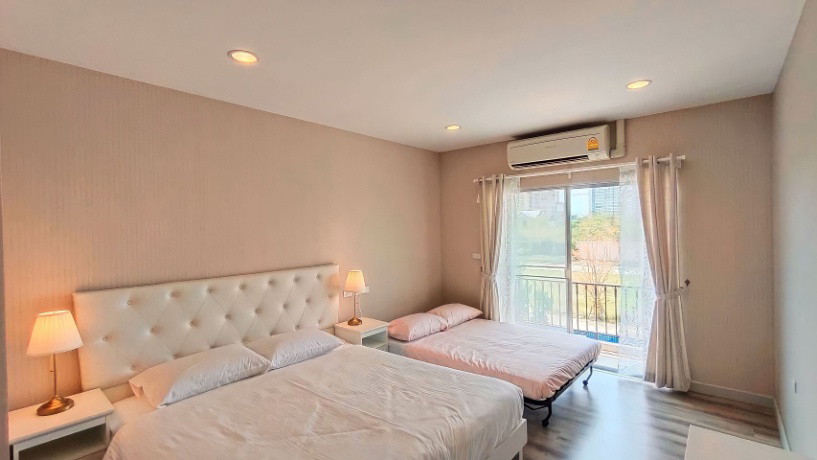 1 Bed Condo — photo 4