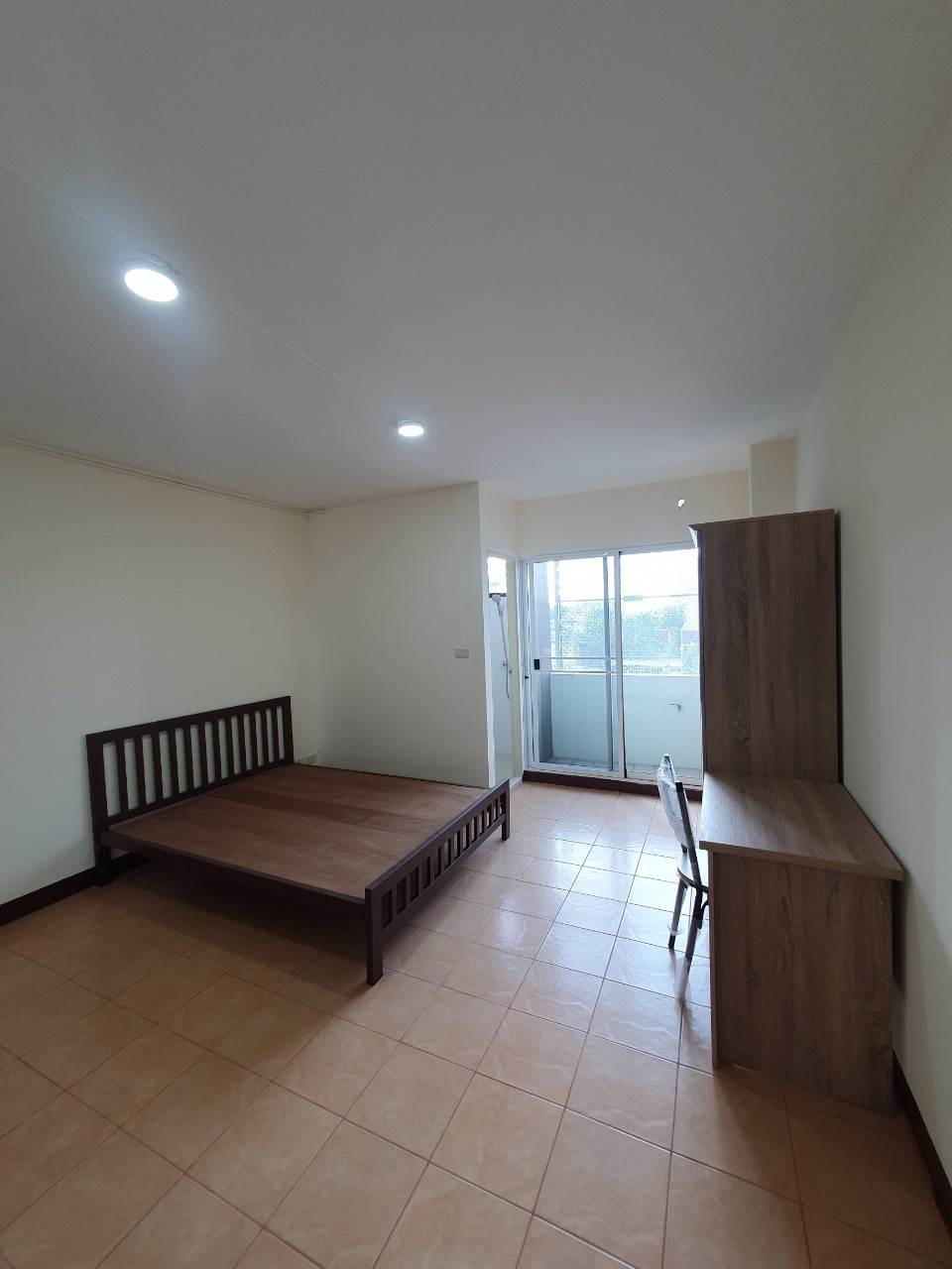 1 Bed Condo · Bang Kapi, bangkok — photo 2