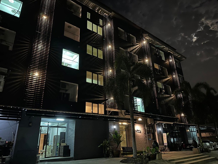 1 Bed Condo — photo 4