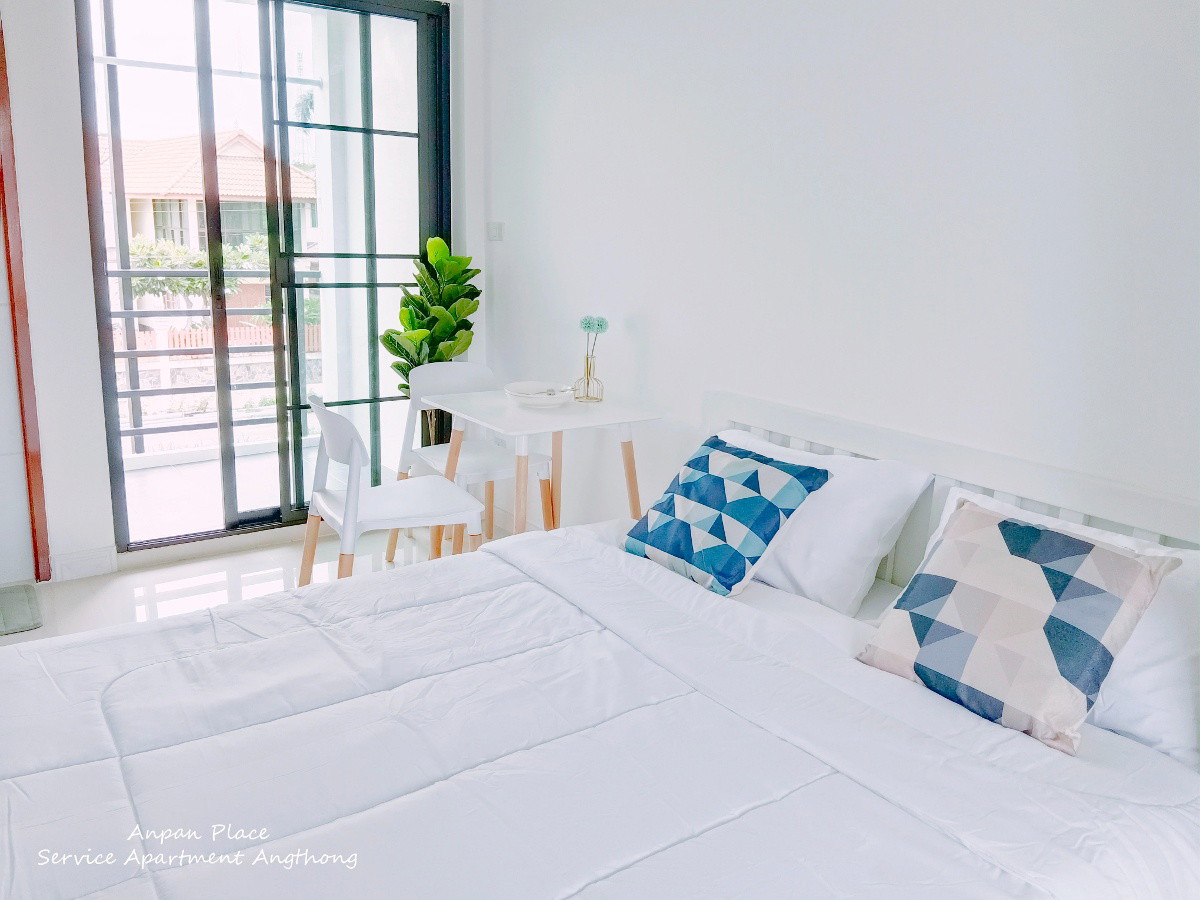 1 Bed Condo — photo 1