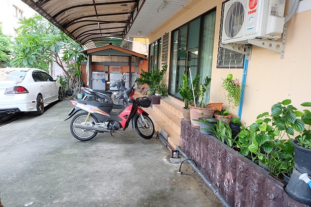 1 Bed Condo · Wang Thonglang, bangkok — photo 1