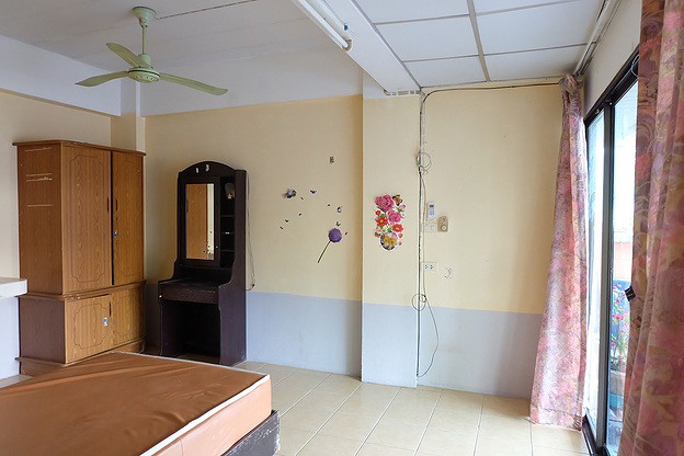 1 Bed Condo · Wang Thonglang, bangkok — photo 2