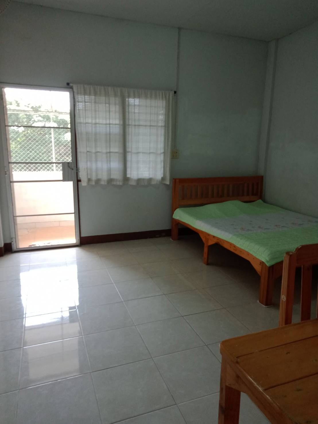 1 Bed Condo — photo 1