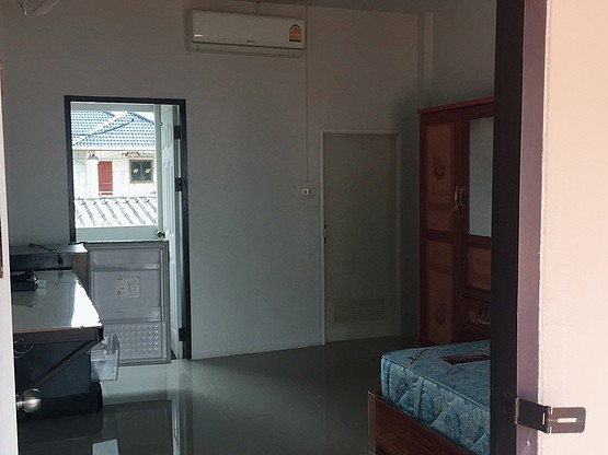 1 Bed Condo — photo 3