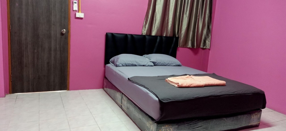 1 Bed Condo — photo 2