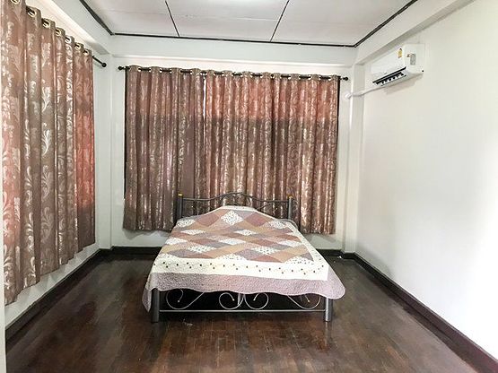 1 Bed Condo — photo 1