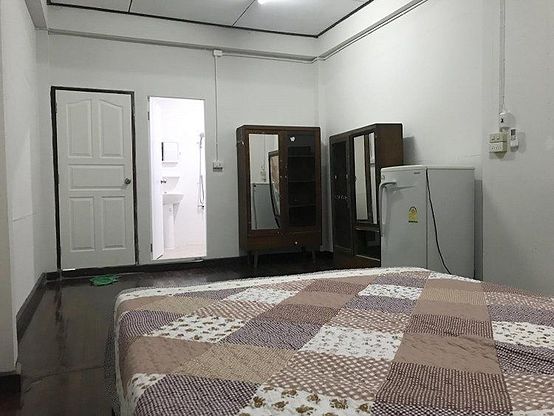 1 Bed Condo — photo 3