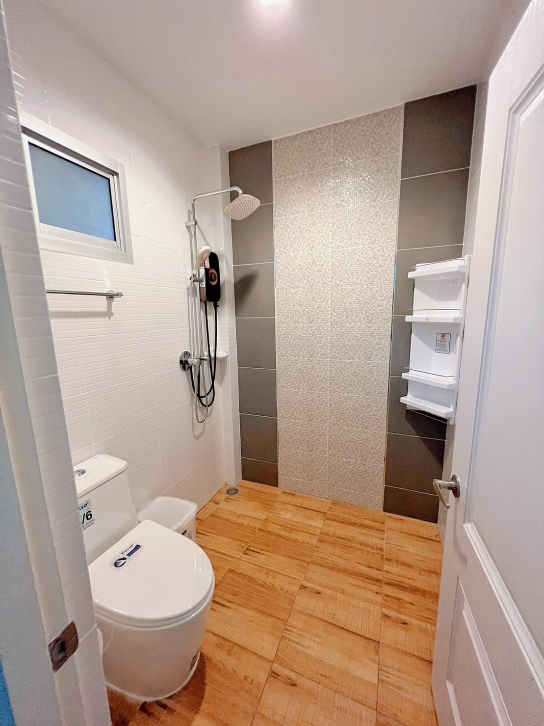 1 Bed Condo — photo 5