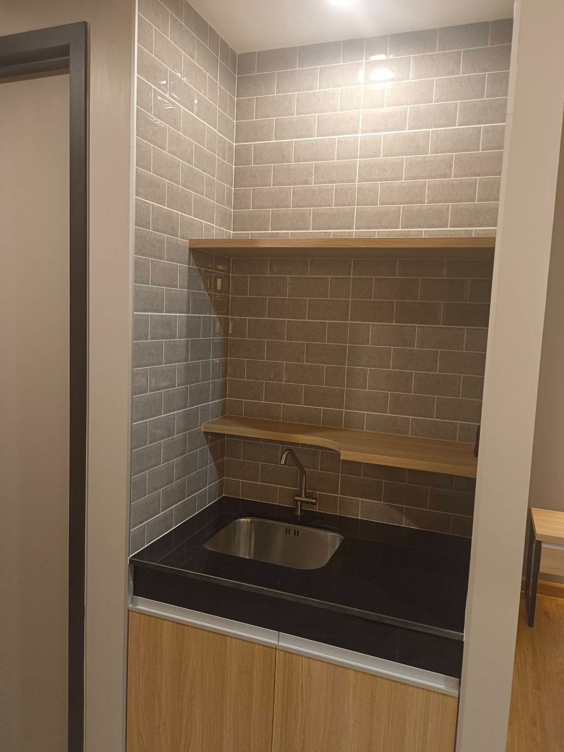 1 Bed Condo — photo 3