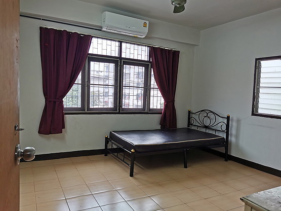 1 Bed Condo · Wang Thonglang, bangkok — photo 3