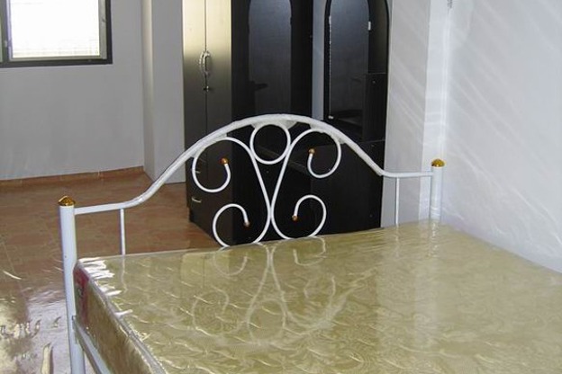 Condo — photo 1