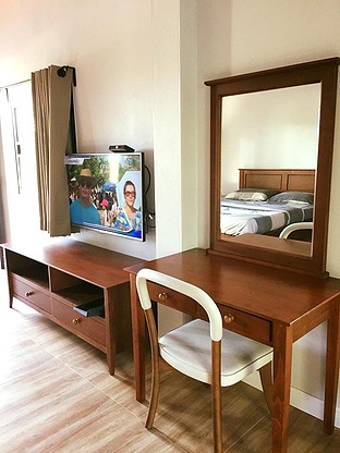 1 Bed Condo — photo 3