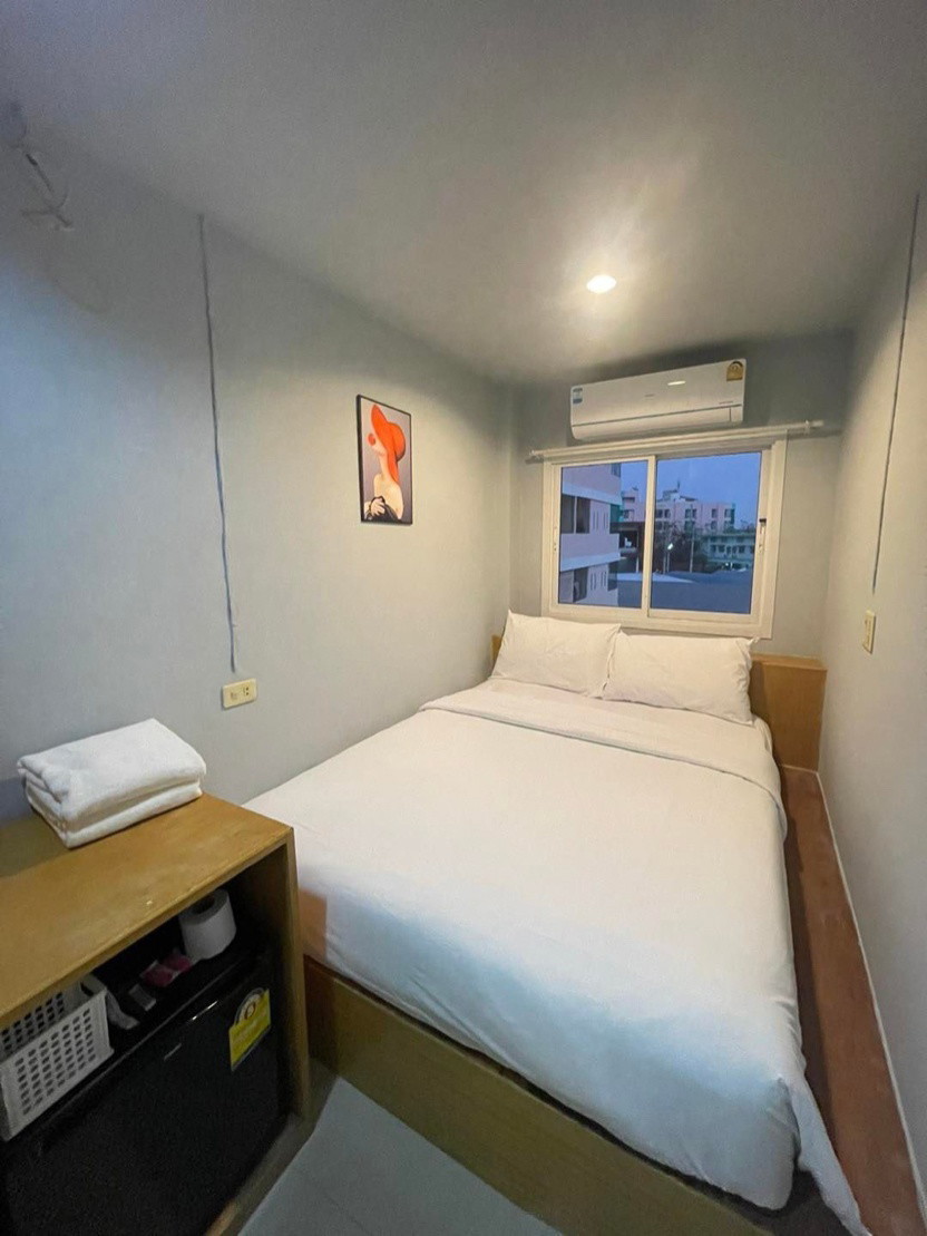 1 Bed Condo — photo 4