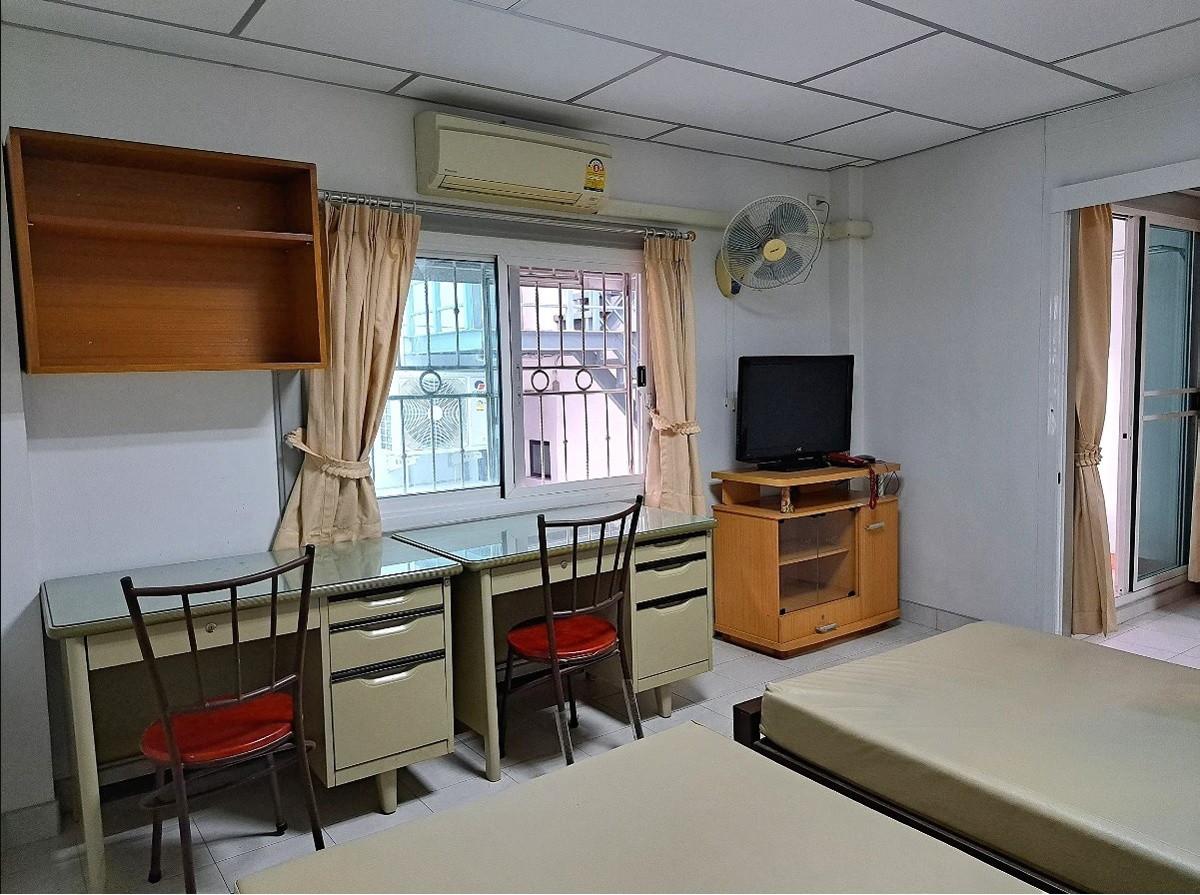 1 Bed Condo · Bang Rak, bangkok — photo 2