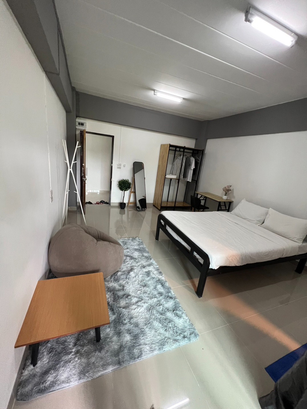 Condo — photo 2