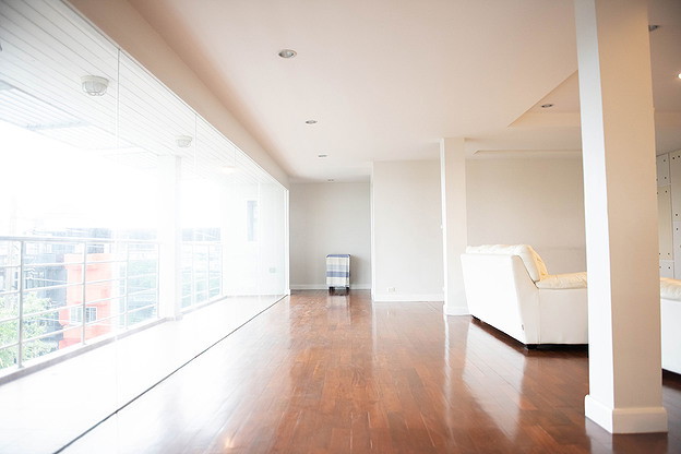 1 Bed Condo · Yan Nawa, bangkok — photo 1
