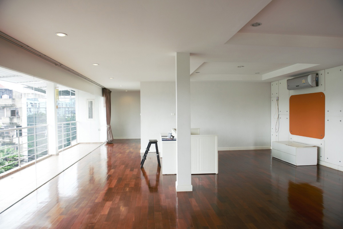 1 Bed Condo · Yan Nawa, bangkok — photo 1