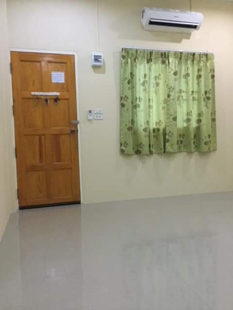 1 Bed Condo — photo 2
