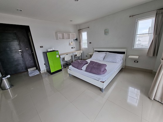 1 Bed Condo — photo 5