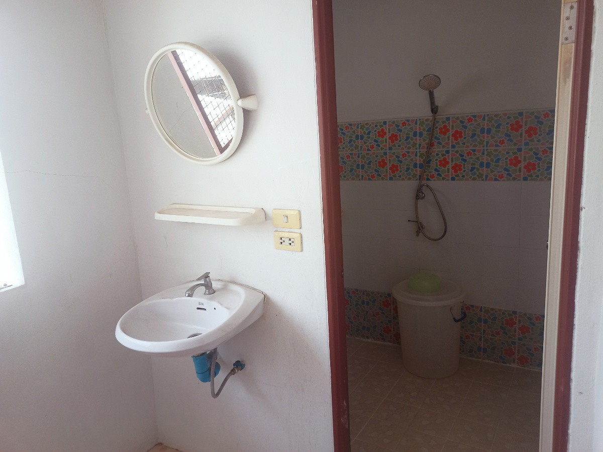 1 Bed Condo — photo 4