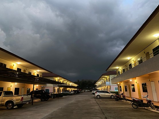 Condo · Si Racha, chon_buri