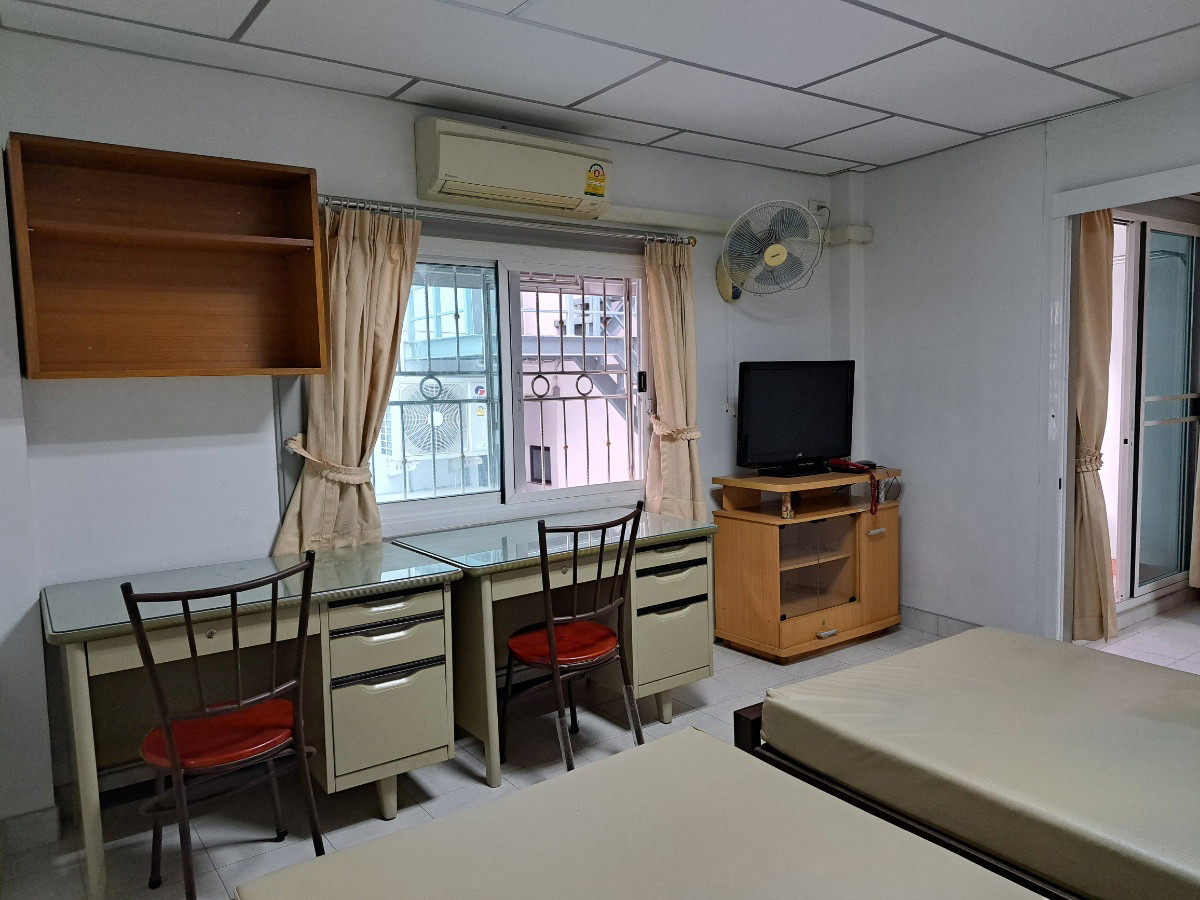 1 Bed Condo · Bang Rak, bangkok — photo 3
