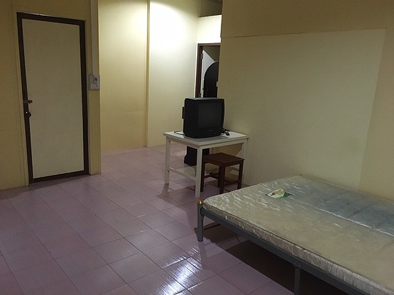 1 Bed Condo — photo 3