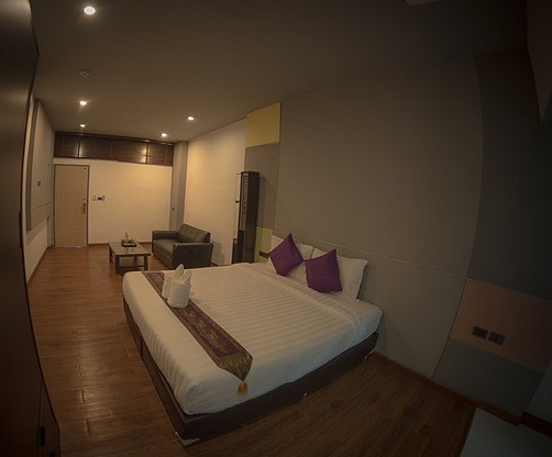 1 Bed Condo · Thon Buri, bangkok — photo 4
